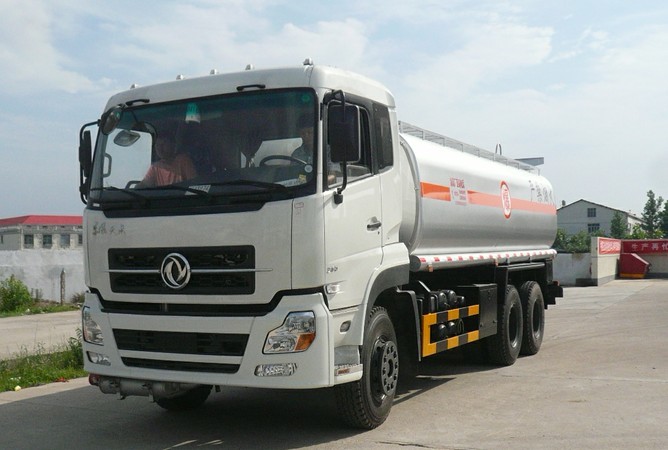 油罐車刹車技巧之以靜制動