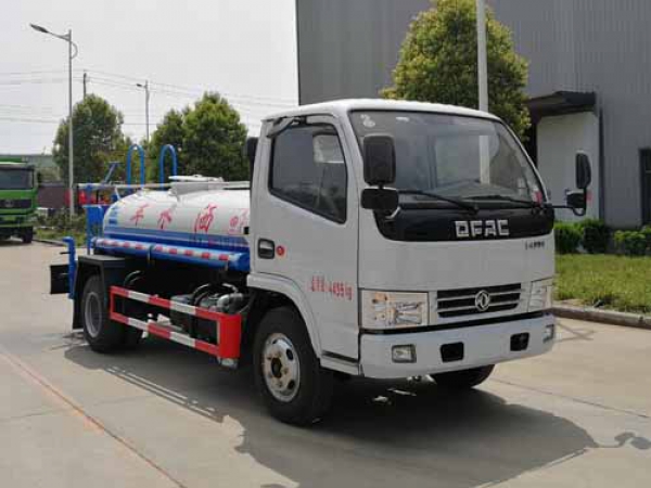 東風多利卡2噸綠化噴灑車