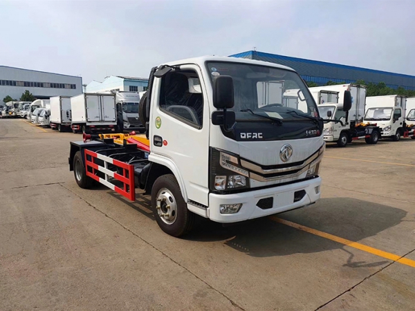 東風多利卡6方鈎臂垃圾車