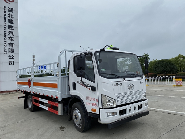 解放J6F氣瓶運輸車