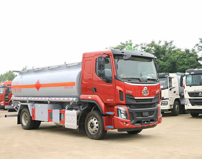 柳汽乘龍13方運油車