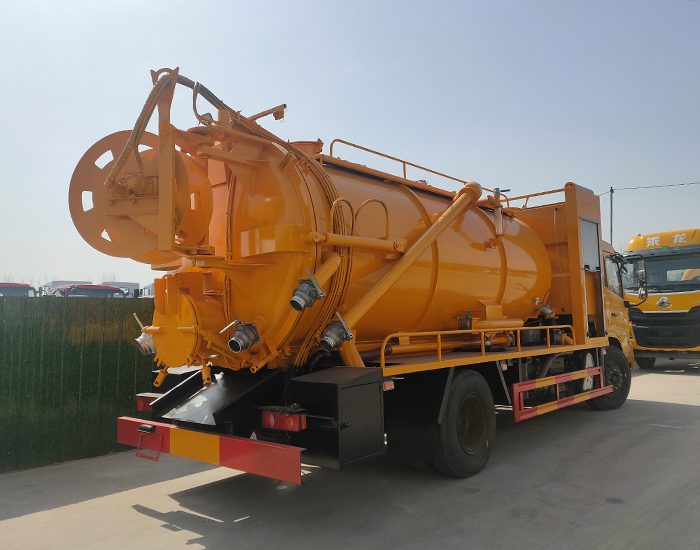 東風天錦15方清洗吸污車