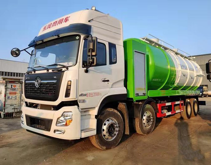 東風天龍前四後(hòu)八33方清洗吸污車